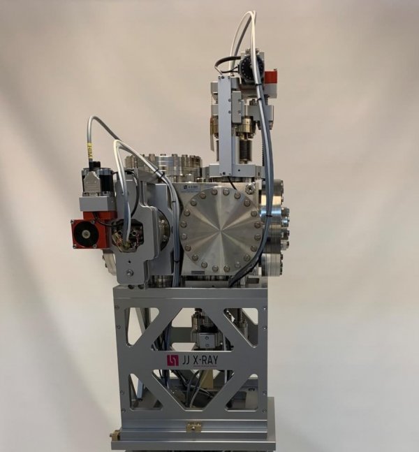 WHITE BEAM SLITS侧视图